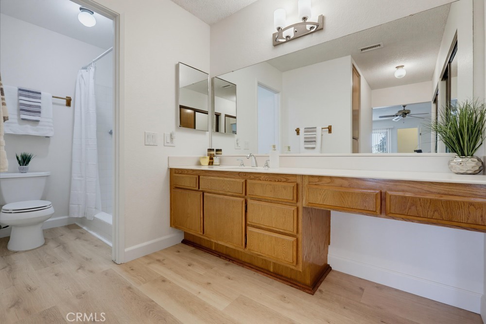 640 N Brea 68 Property Photo 22