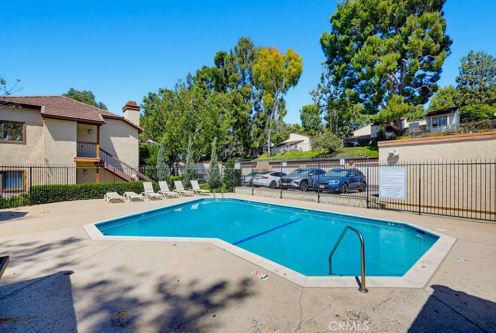 640 N Brea 68 Property Photo 37