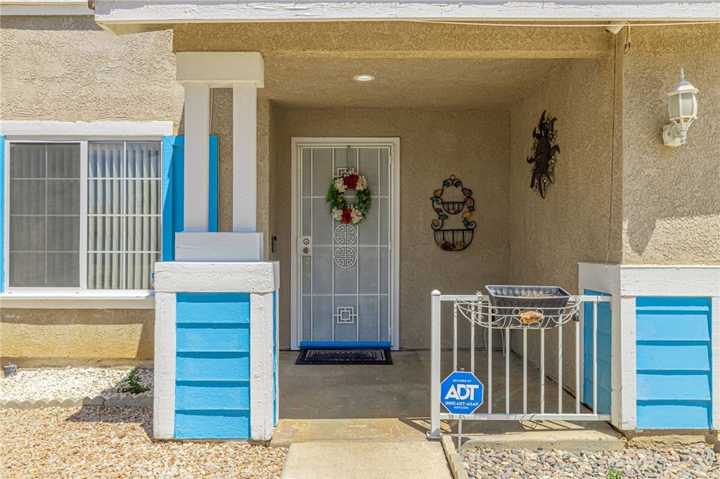 3657 Jasmine Ave Property Photo 4