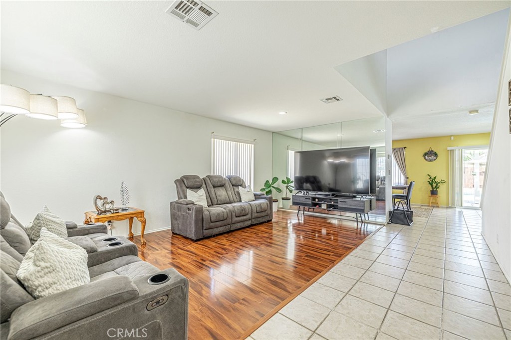 3657 Jasmine Ave Property Photo 11