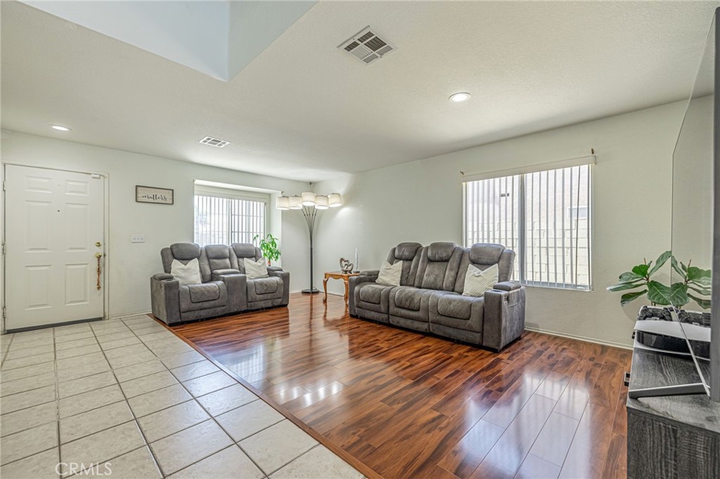 3657 Jasmine Ave Property Photo 14
