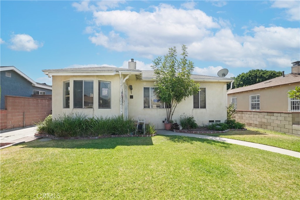 2458 Gaspar Avenue Property Photo 3