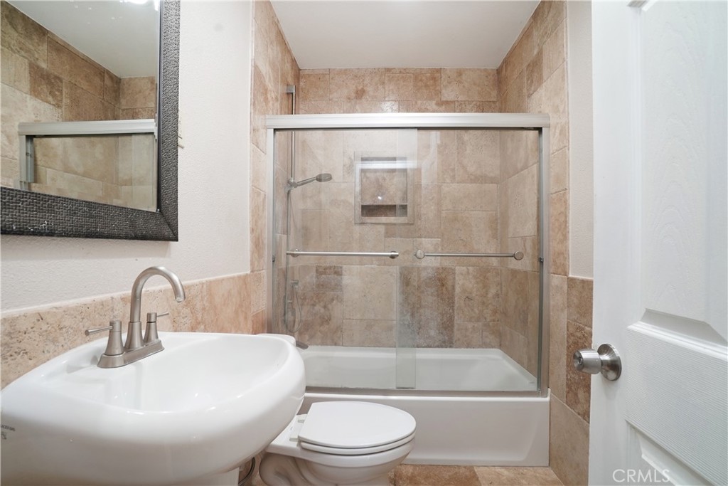 2458 Gaspar Avenue Property Photo 14