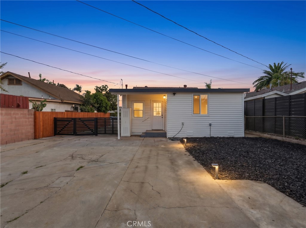 3207 Garnet Property Photo 11