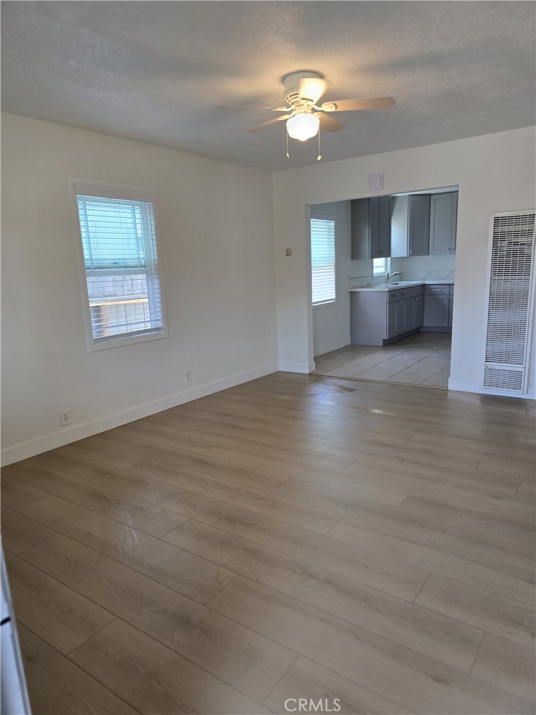 11667 Elm Property Photo 3