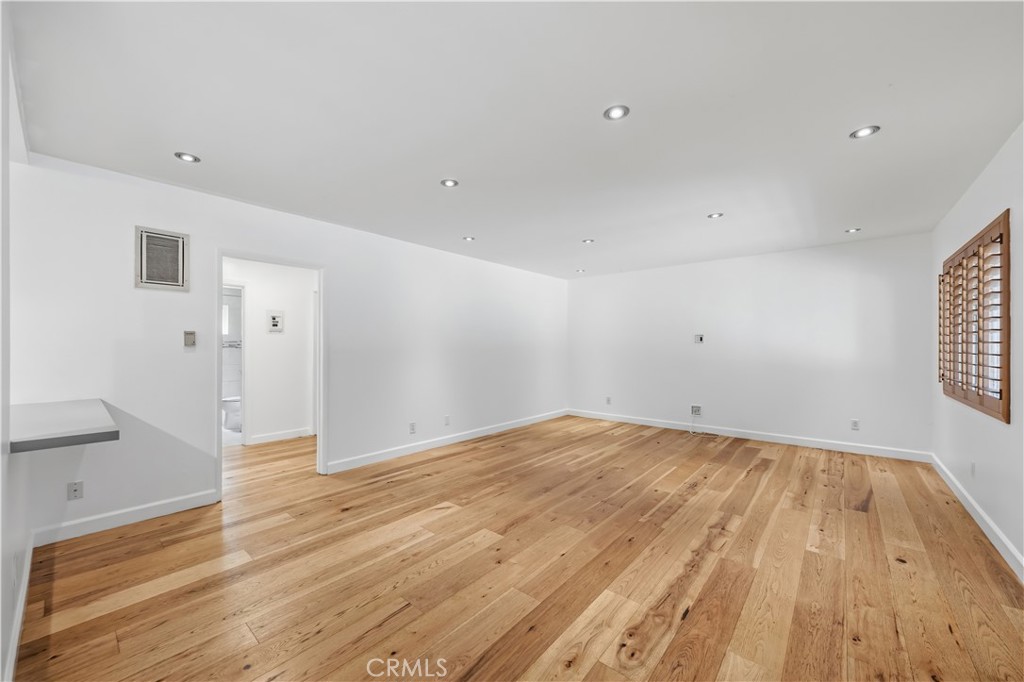 1824 20th Street C Property Photo 4