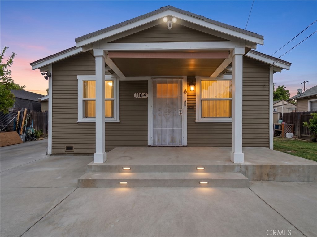 1164 Mentone Property Photo 6