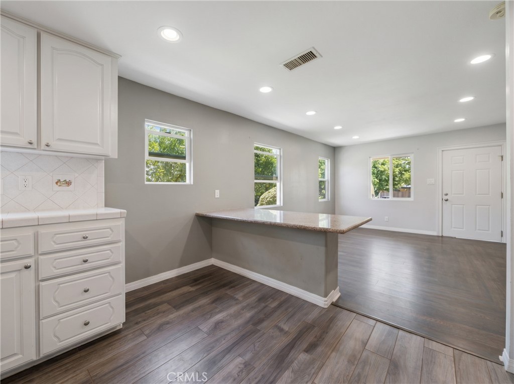 1164 Mentone Property Photo 19