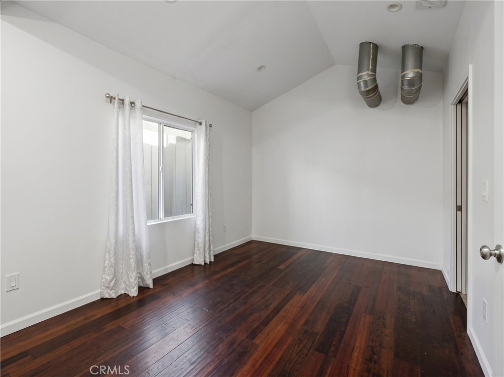1164 Mentone Property Photo 29