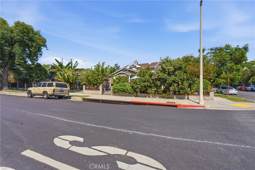 1164 Mentone Property Photo 34