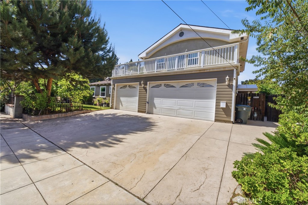1164 Mentone Property Photo 35