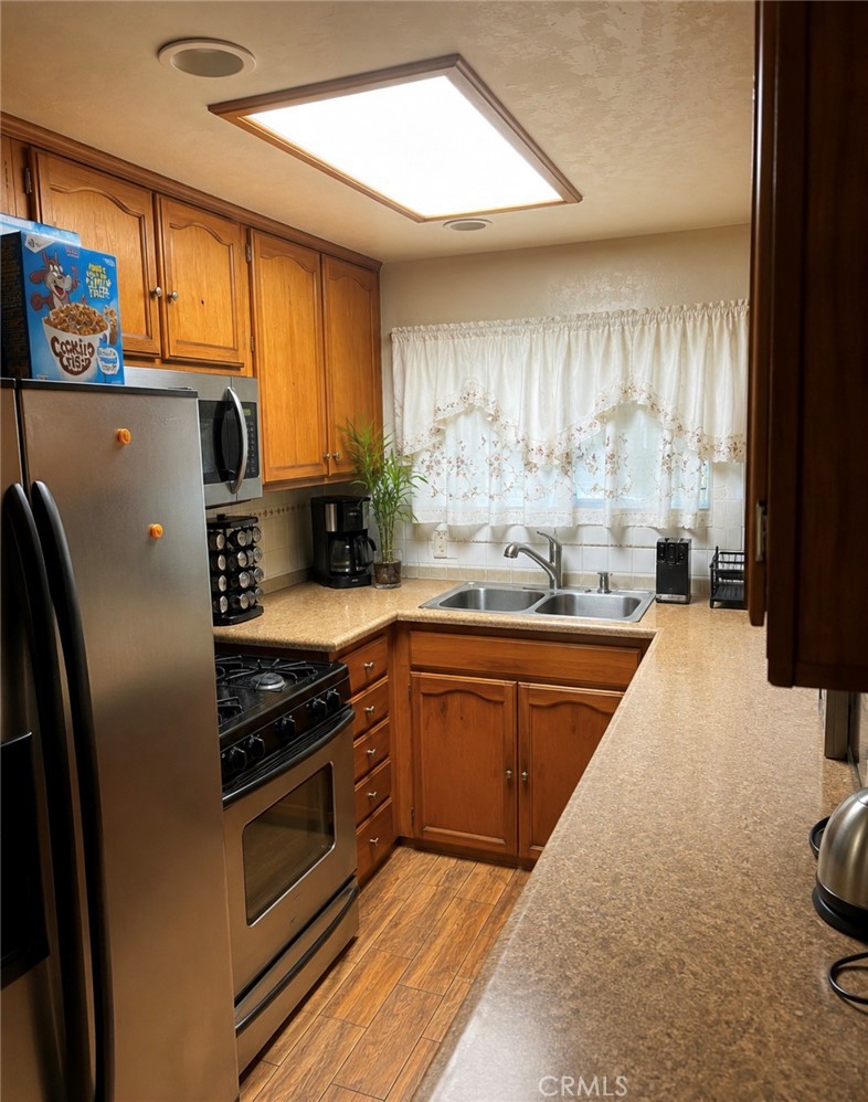 1713 W 163rd Property Photo 4