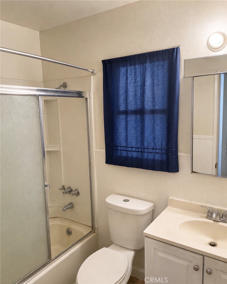 1713 W 163rd Property Photo 6
