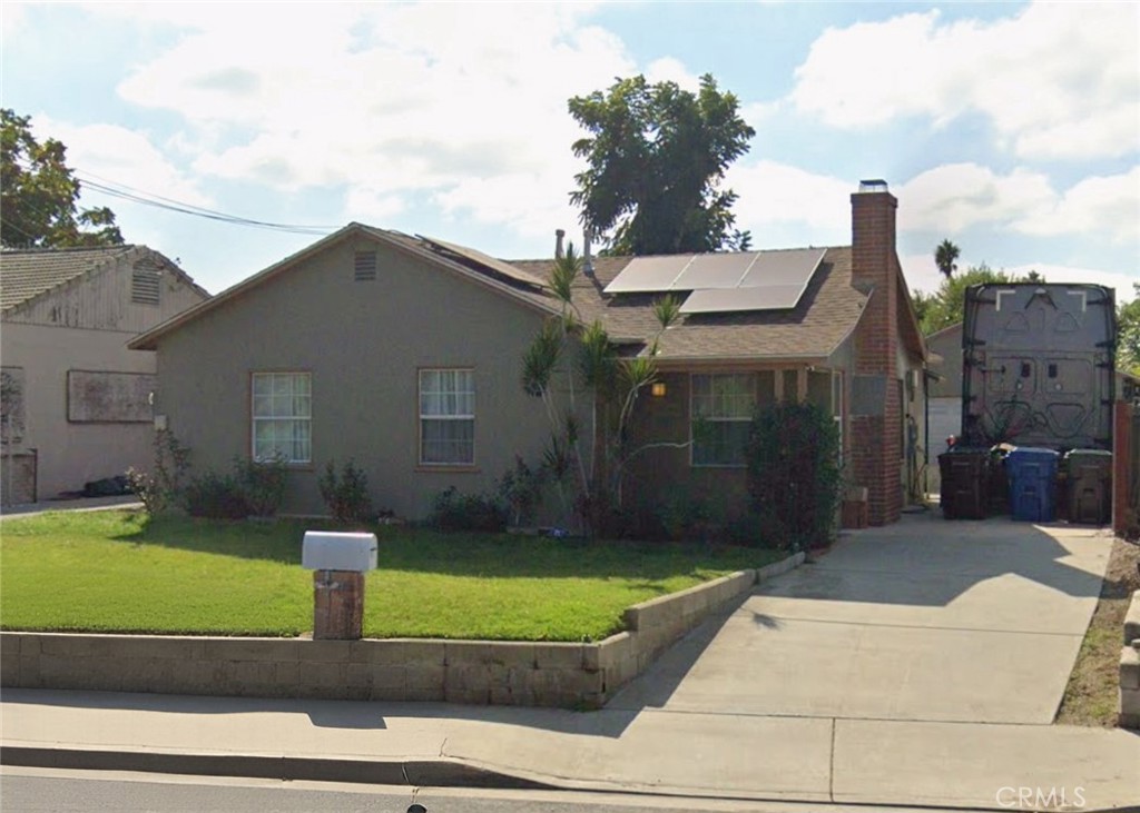 1340 W Orange Grove Property Photo 1