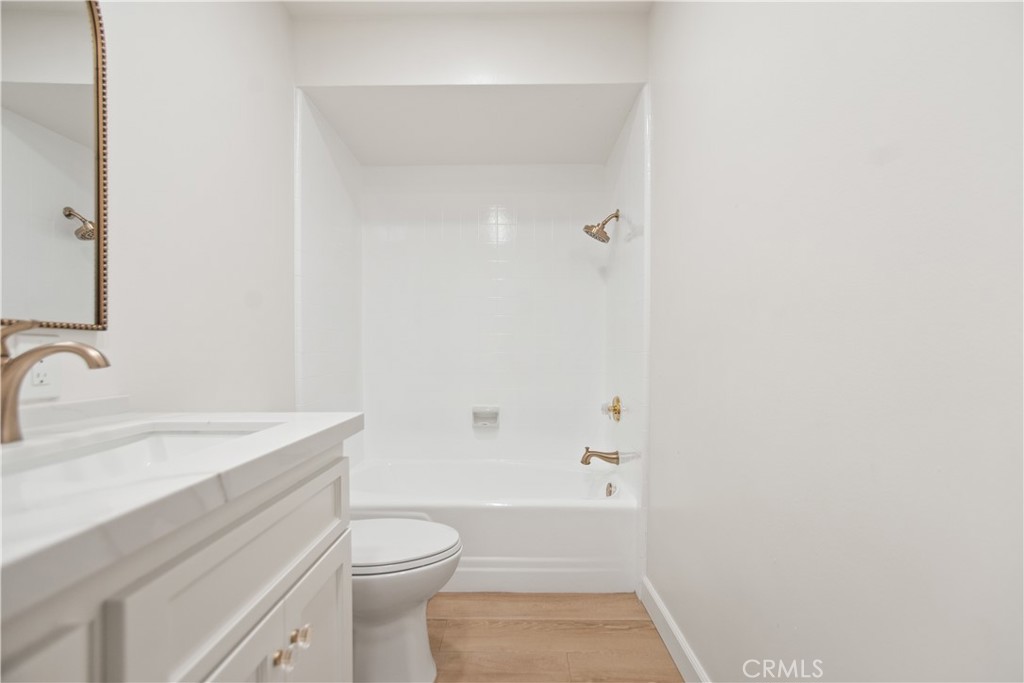 1185 La Subida Court Property Photo 13