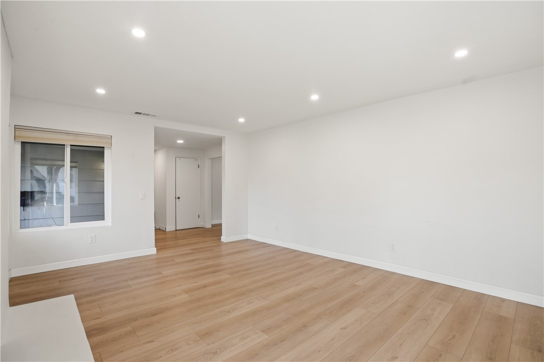 1185 La Subida Court Property Photo 16