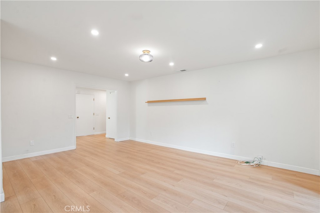 1185 La Subida Court Property Photo 18