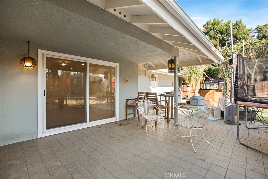 1185 La Subida Court Property Photo 30