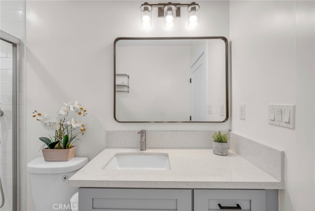 103 N Harvard Property Photo 40