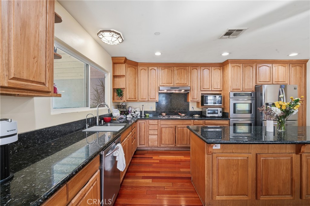 6545 Dos Rios Rd Property Photo 10