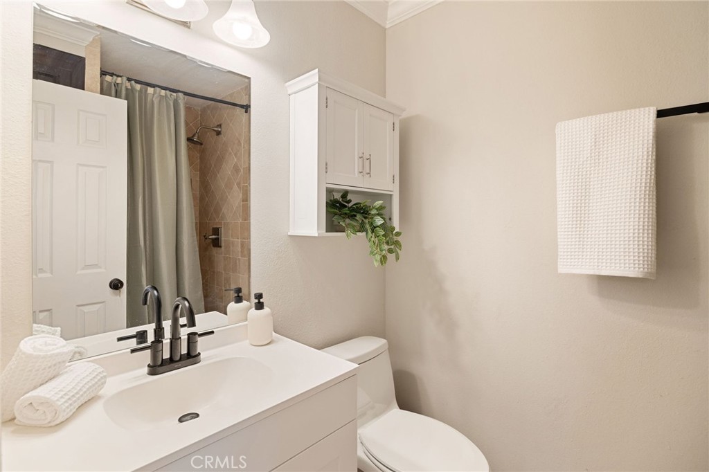 645 Chestnut 305 Property Photo 8
