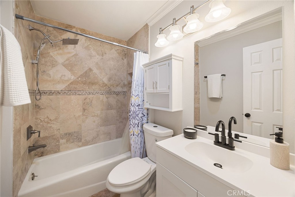 645 Chestnut 305 Property Photo 13
