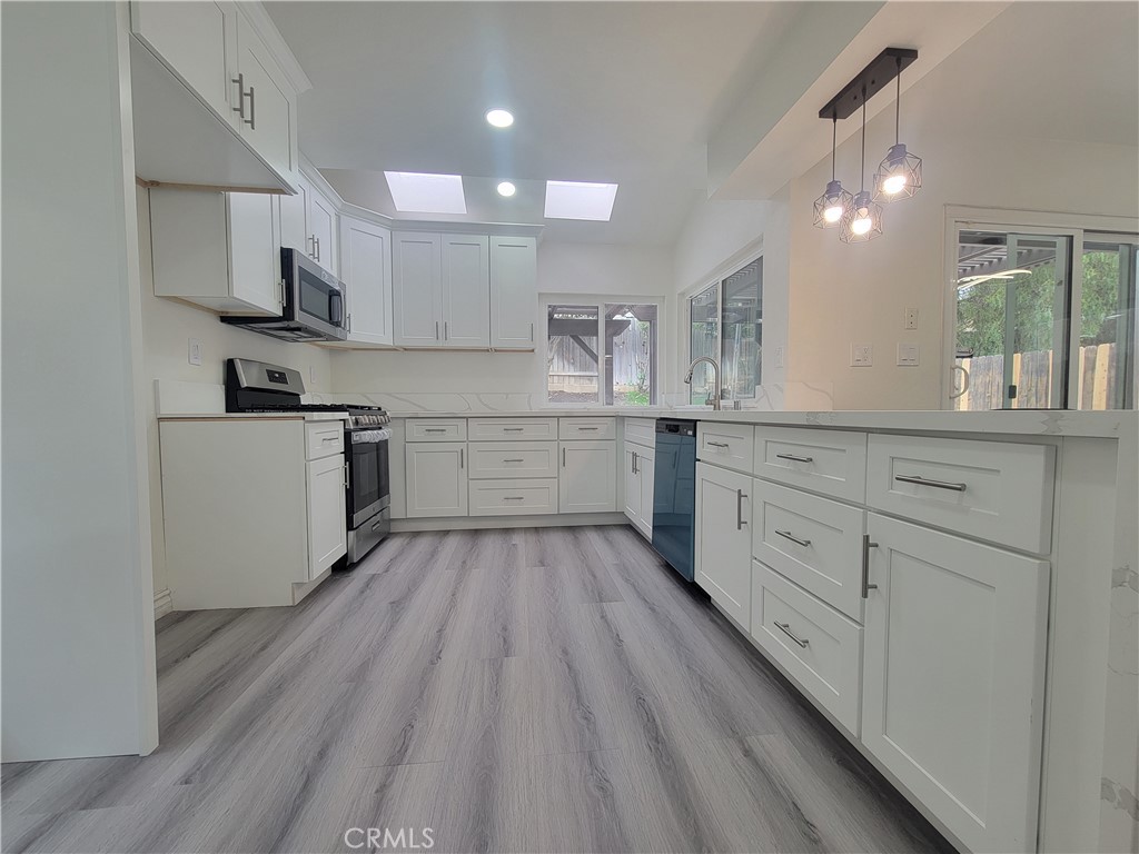 23697 Cold Spring Property Photo 5