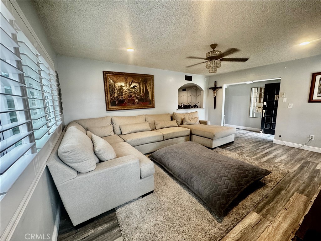 16713 Sunburst Street Property Photo 5