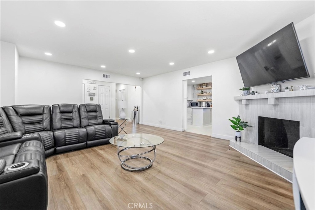 1111 N Calera Property Photo 8