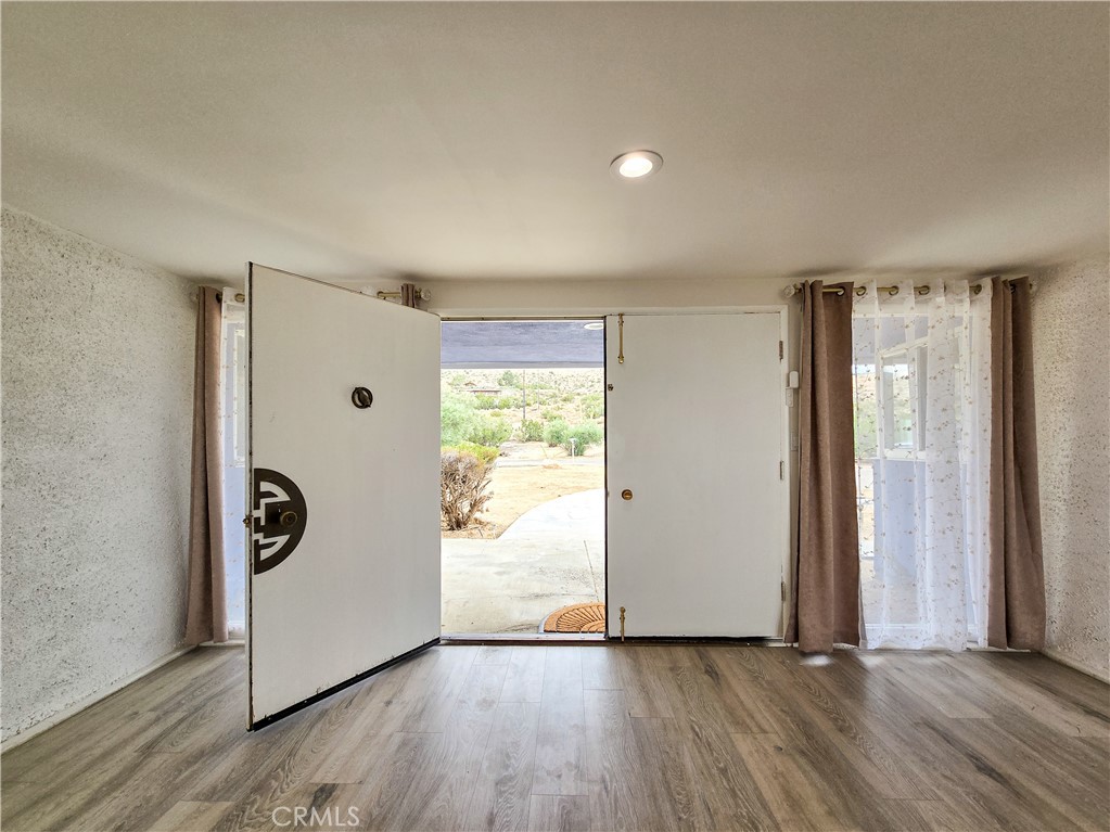 31611 157th E Property Photo 6