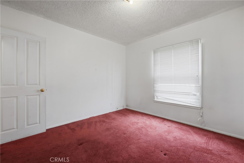 2412 W Tichenor Street Property Photo 17