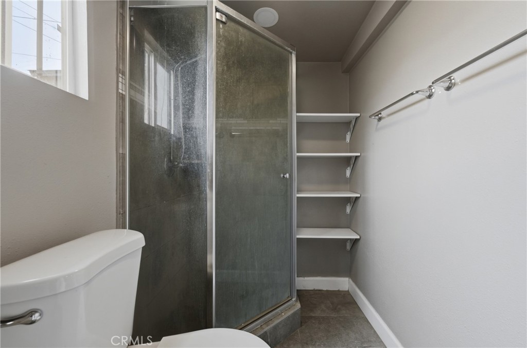 2412 W Tichenor Street Property Photo 26