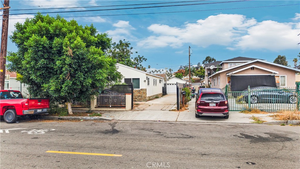 943 S Ford Boulevard Property Photo 1