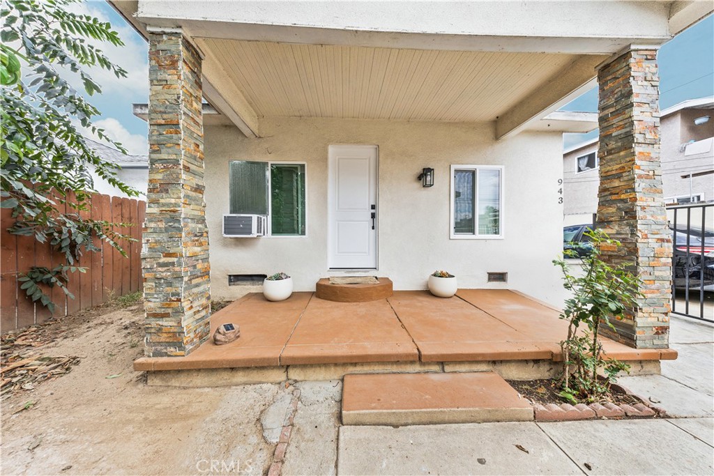 943 S Ford Boulevard Property Photo 4