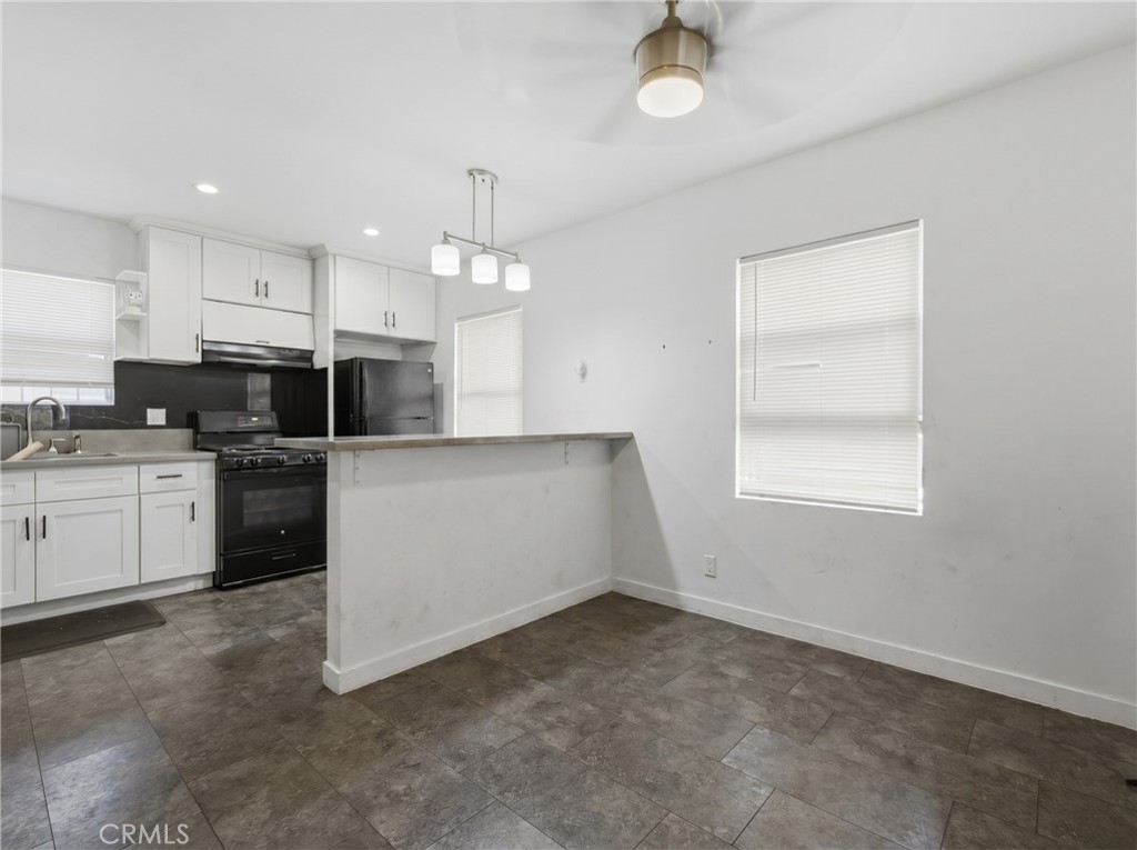 428 E Oaks Property Photo 37