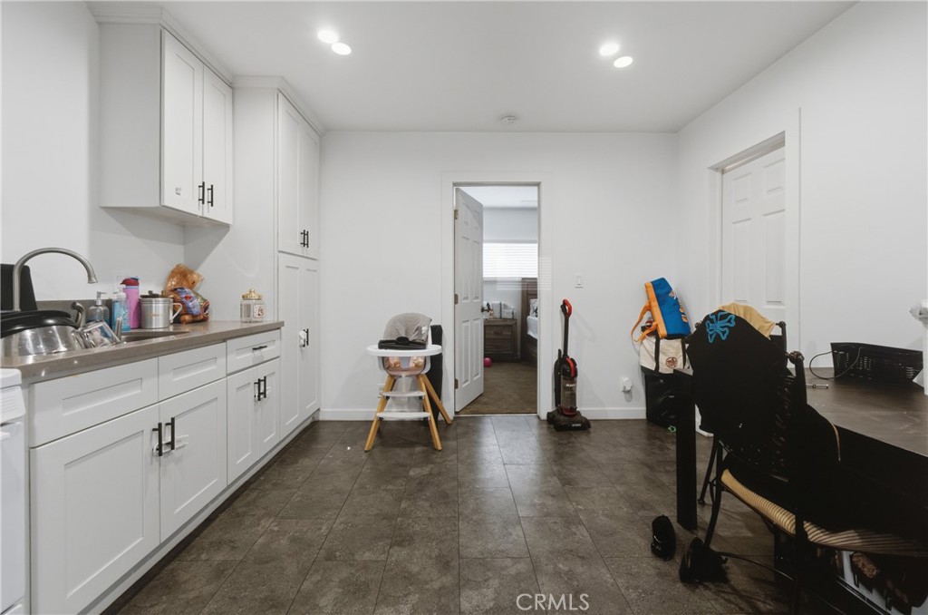 428 E Oaks Property Photo 52
