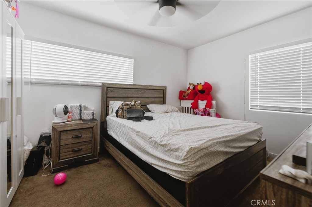 428 E Oaks Property Photo 54