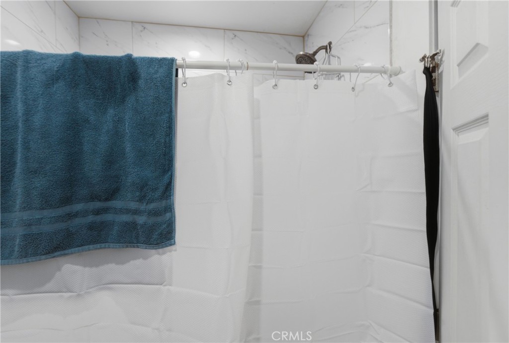 428 E Oaks Property Photo 56
