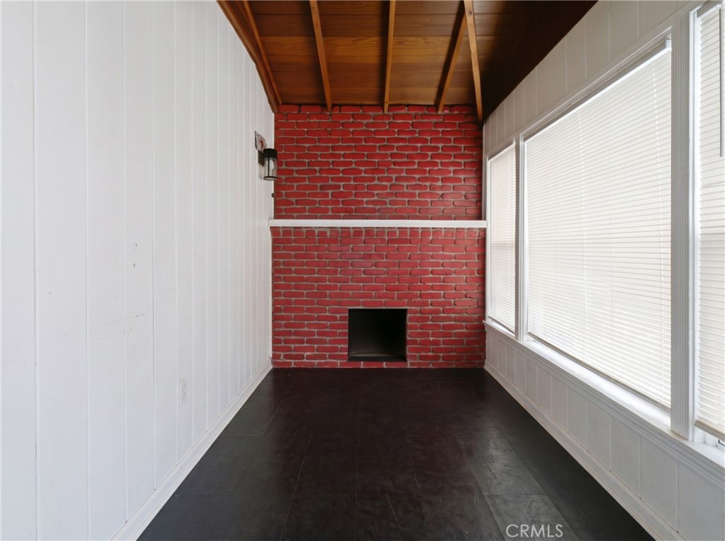 428 E Oaks Property Photo 57