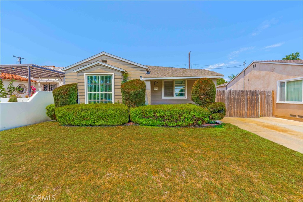 219 E Bort Street Property Photo 1