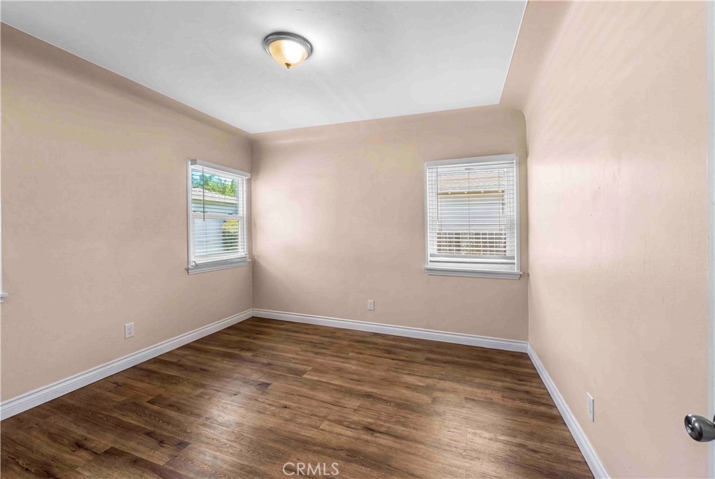 219 E Bort Street Property Photo 12