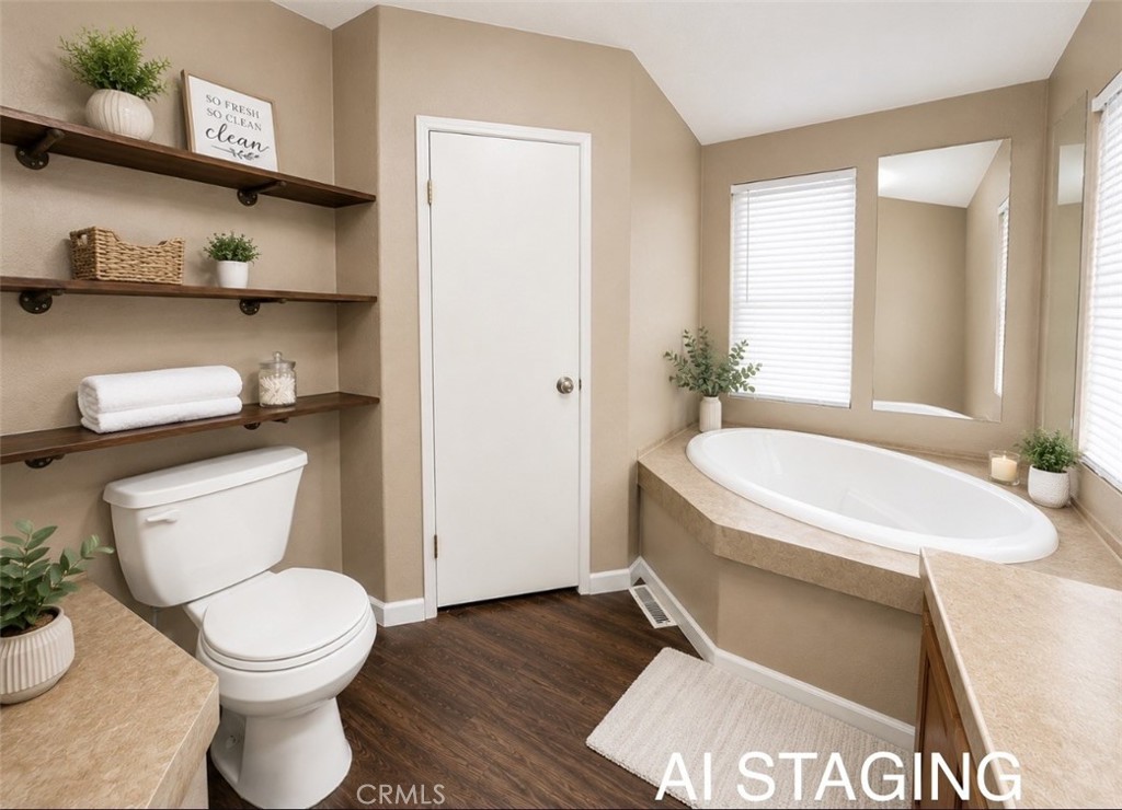 1616 S Euclid 21 Property Photo 1