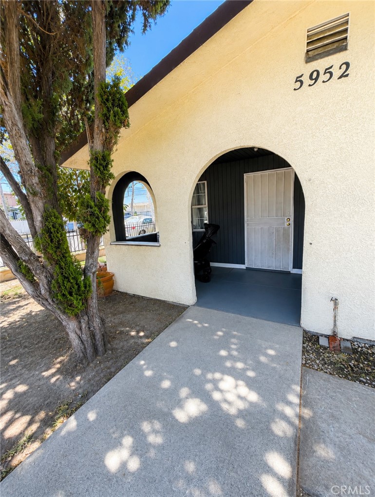 5952 Priory Property Photo 5