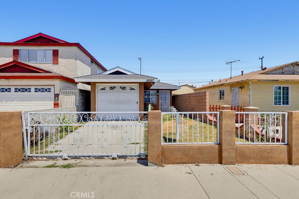 12027 168th Property Photo 3