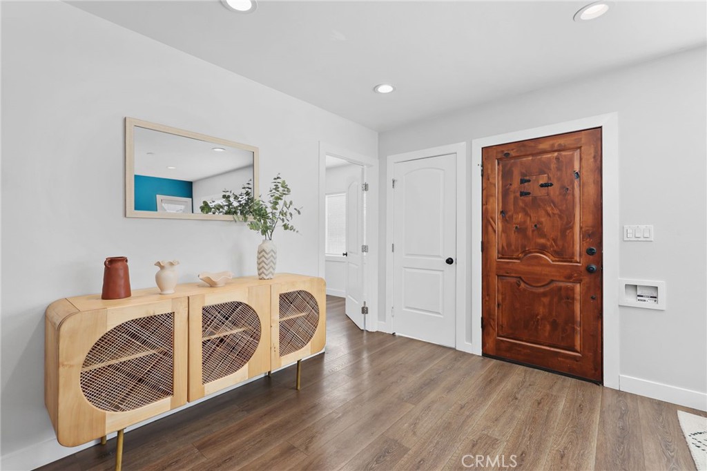6612 2nd Property Photo 6