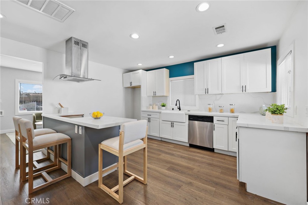 6612 2nd Property Photo 12