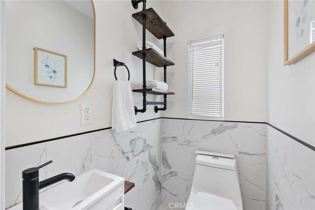 6612 2nd Property Photo 20