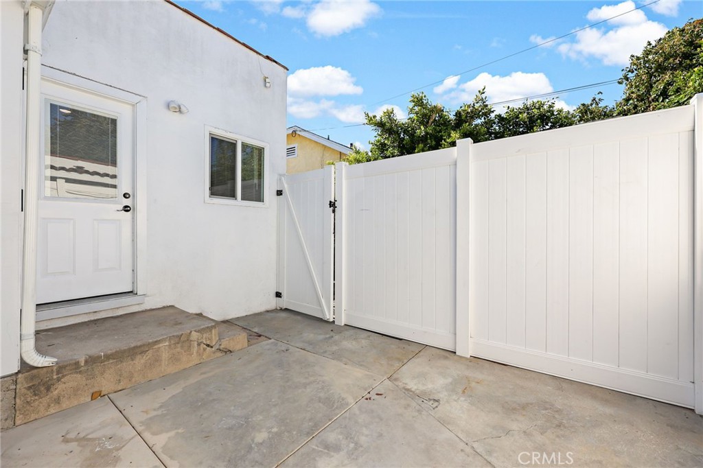 6612 2nd Property Photo 24