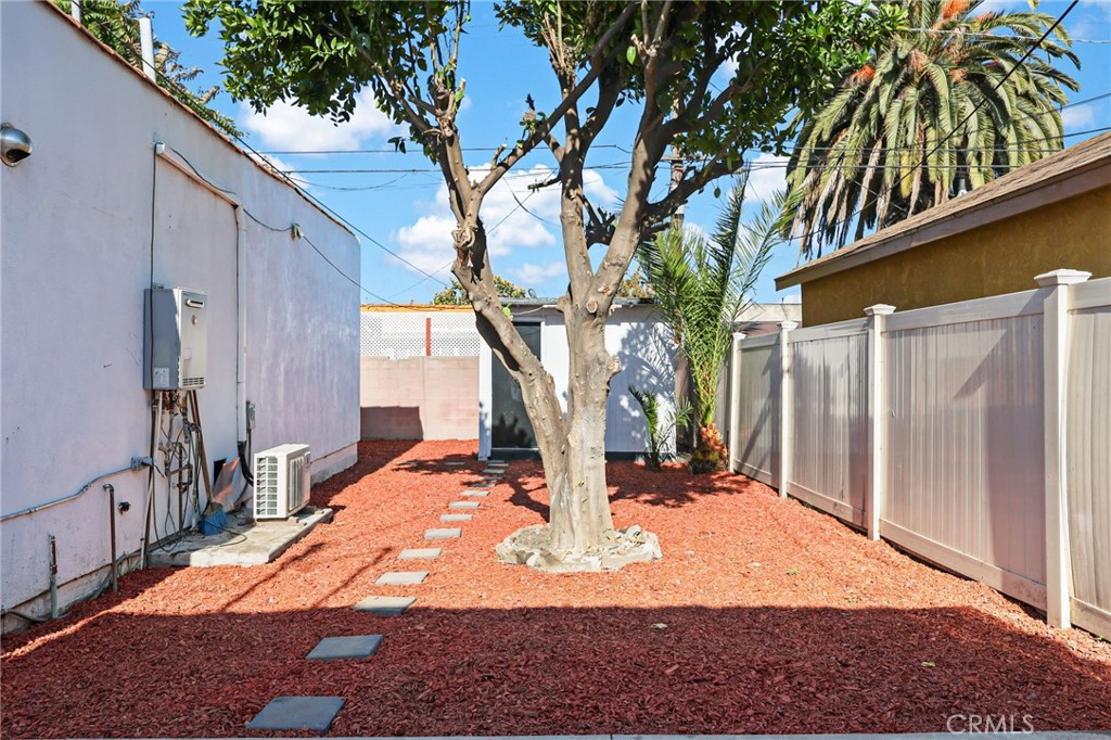 6612 2nd Property Photo 35
