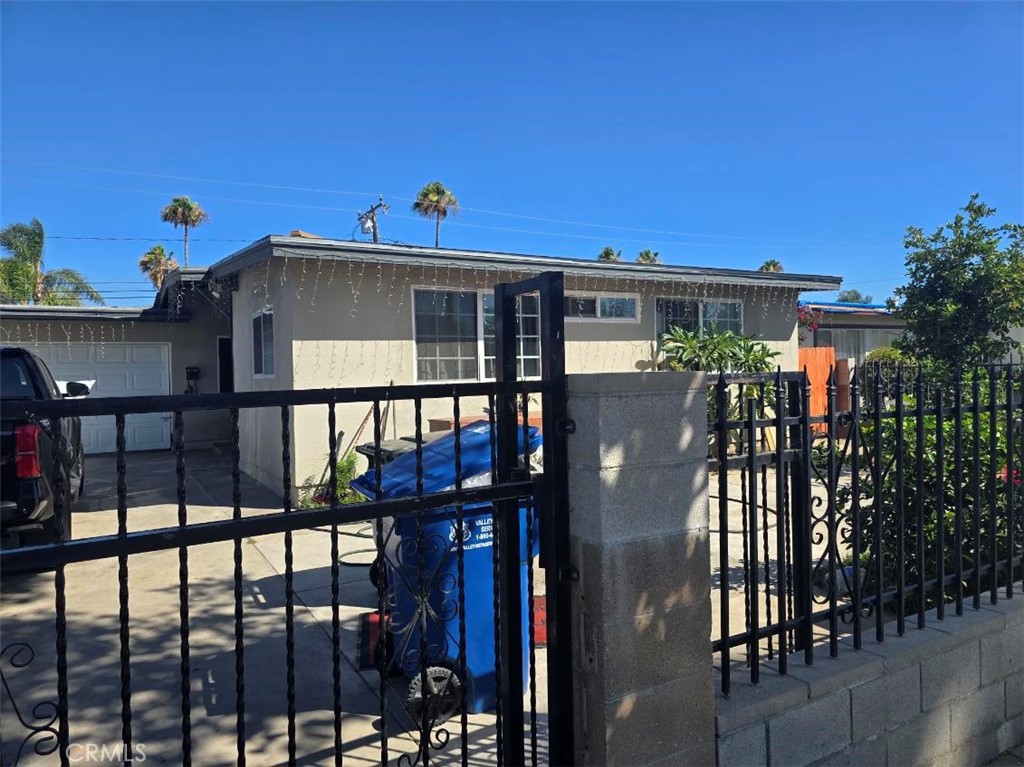 960 Stichman Property Photo